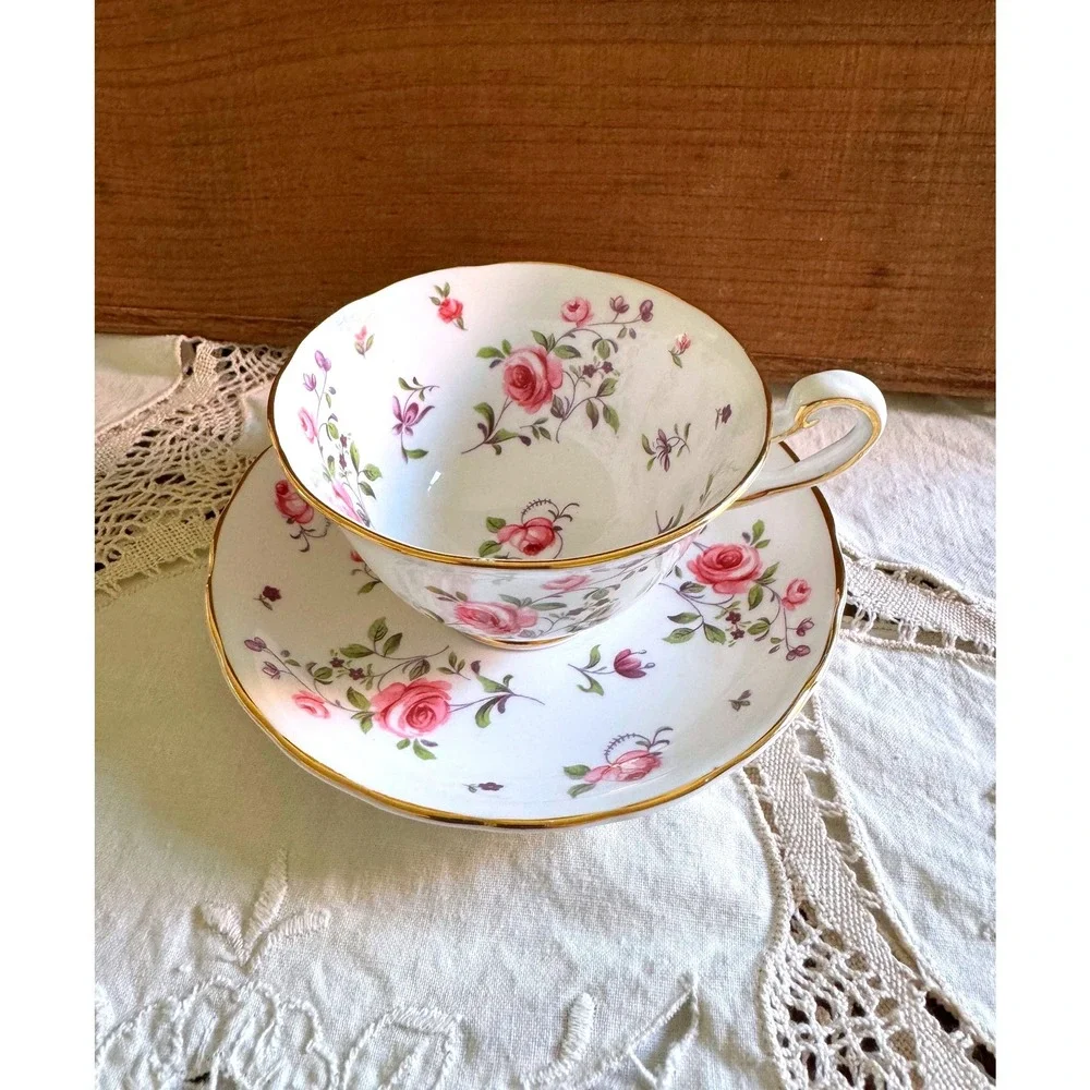 Royal Chelsea English Bone China Teacup Saucer Set Pink Rose Gold Trim 4377 A